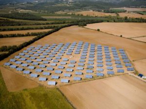 Blocco incentivi per il fotovoltaico su terreno agricolo
