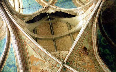 Basilica di San Francesco di Assisi. Sisma 1997: gli affreschi crollati insieme alle volte. Fonte: web