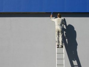 Bonus ristrutturazioni, il caso delle tinteggiature interne ed esterne La tinteggiatura esterna è manutenzione ordinaria o straordinaria
