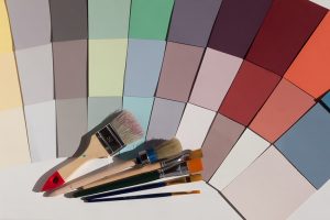 Tinteggiatura pareti: il restyling di un ambiente passa anche da lì ... Tinteggiatura muri interni