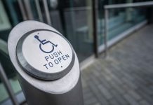 Barriere architettoniche locale commerciale in condominio